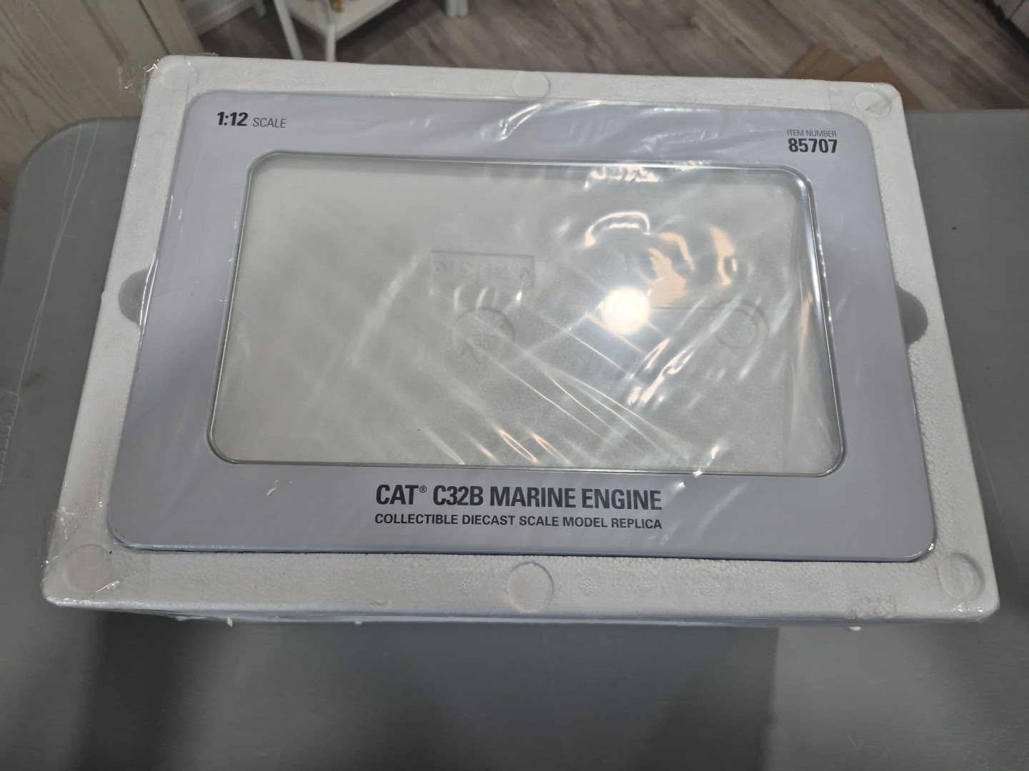 Diecast Masters 1/12 CAT C32B Marine Engine, High Line Series 85707
