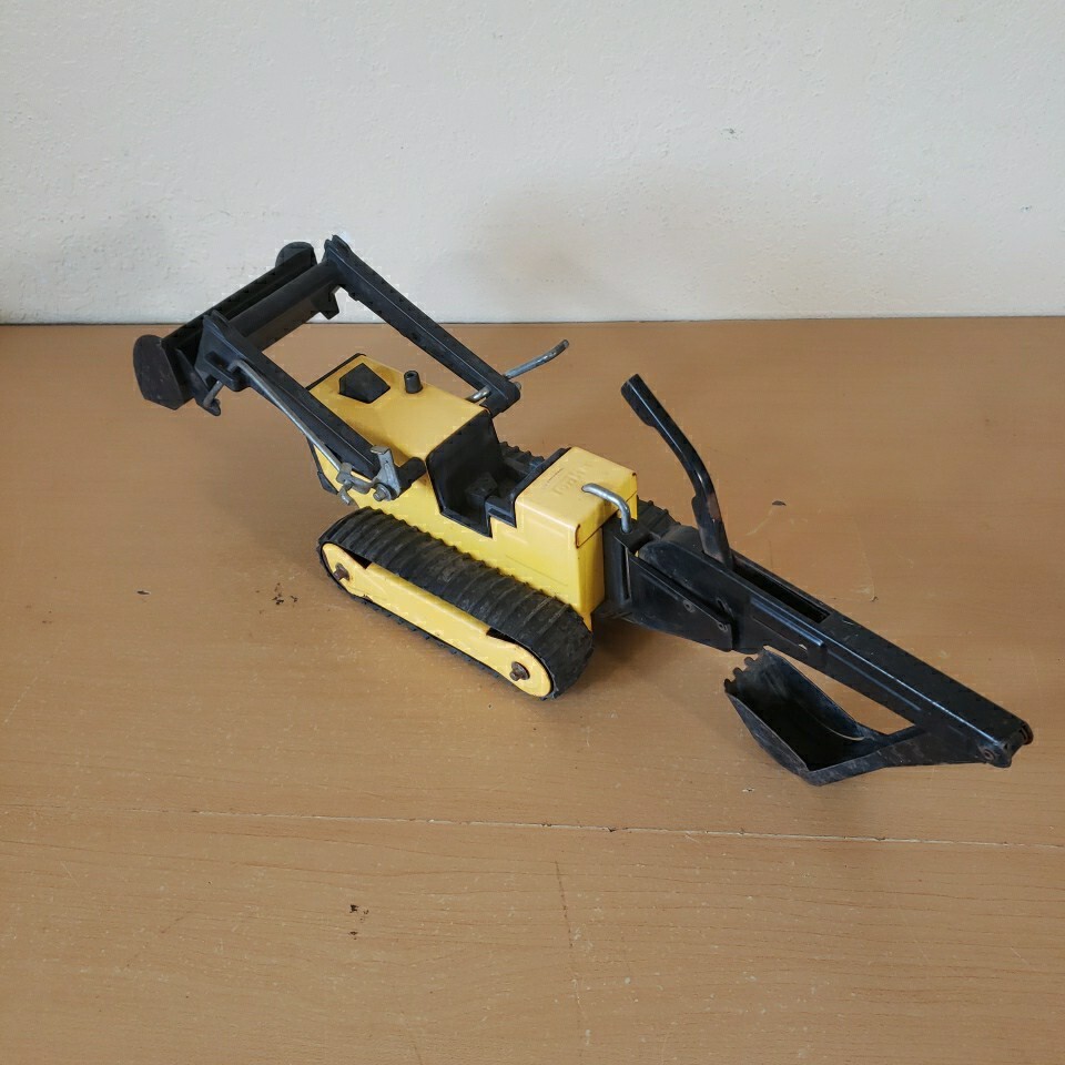 Vintage 1960s 70&rsquo;s Tonka Toy Truck Yellow Metal Backhoe Loader Excavator