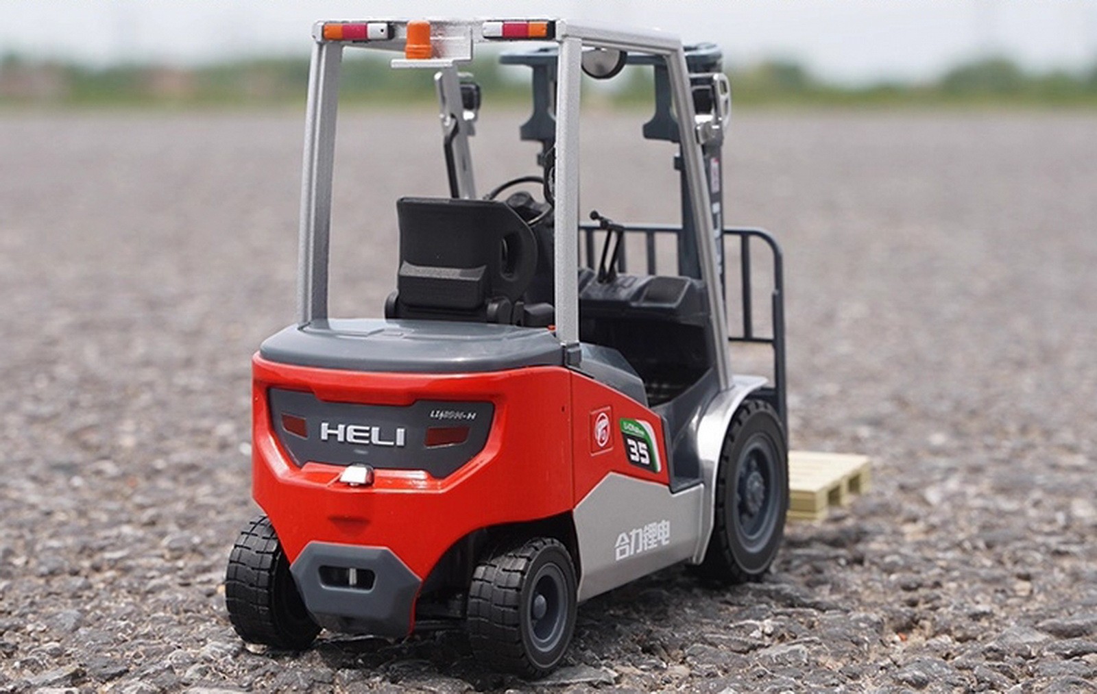1/18 Scale HELI G2 3.5T Electric Forklift Truck Diecast Model Toy Gift NIB