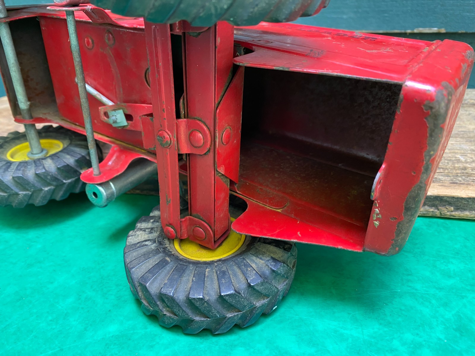 Vintage Nylint Toys Pressed Steel HOUGH Payloader Front End Loader Toy 1950&rsquo;s