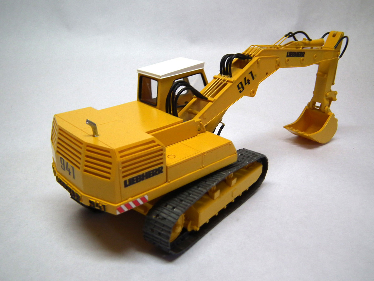 1/50 Excavator Liebherr 941 – High Quality Resin KIT by Fankit Models