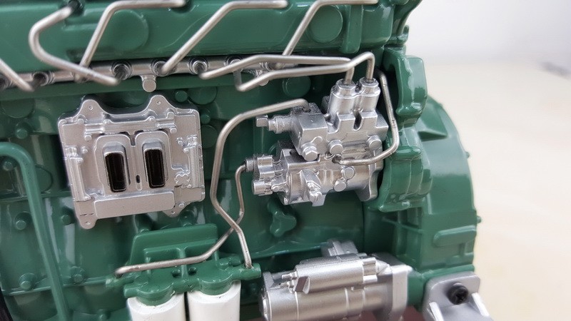 1:12 Wuxi Diesel CA6DM Engine Construct Machinery Equipment Diecast Model