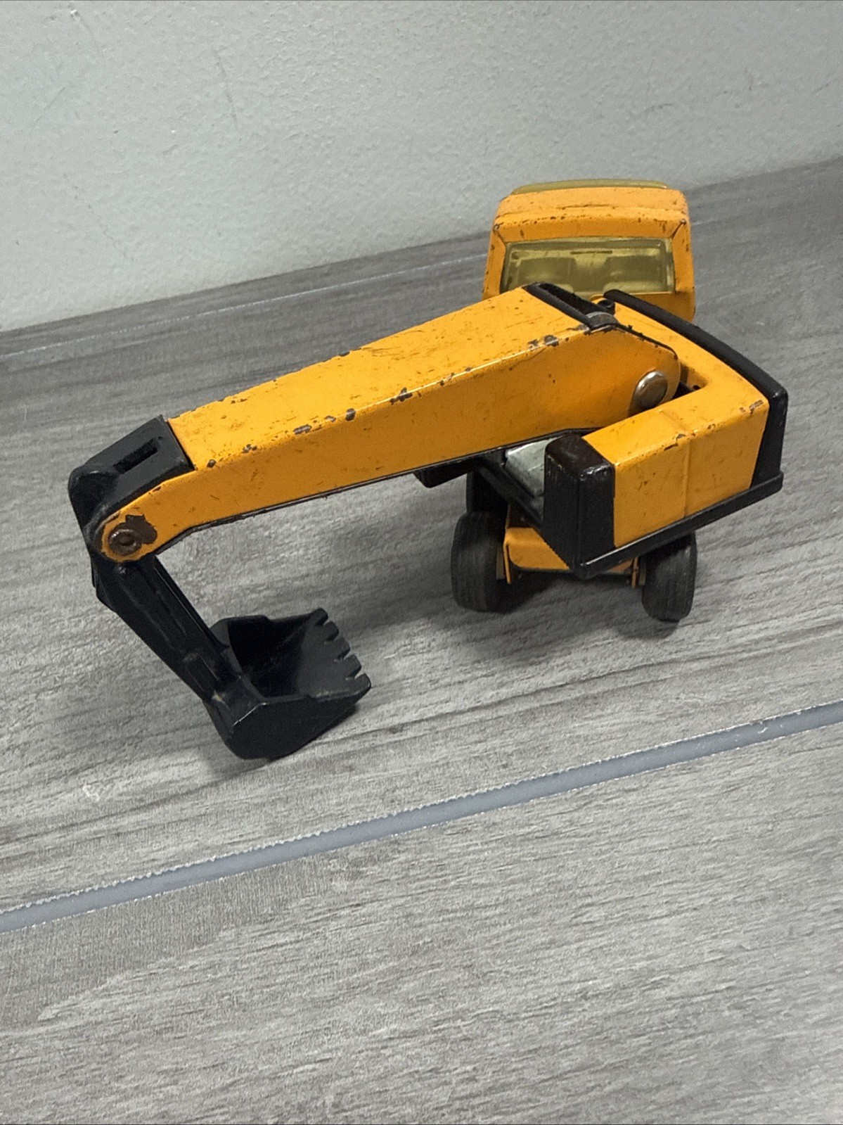 Vintage 1970s Tonka 55010 Toy Metal Excavator Backhoe 5.75&Prime; Antique Truck