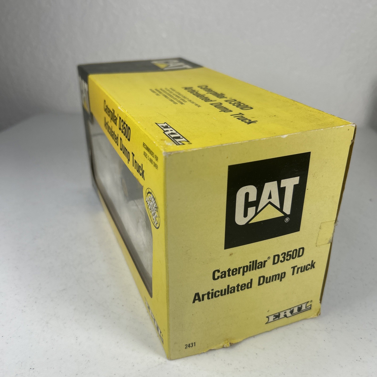 CAT CATERPILLAR ARTICULATED DUMP TRUCK D350D 1:50 Scale
