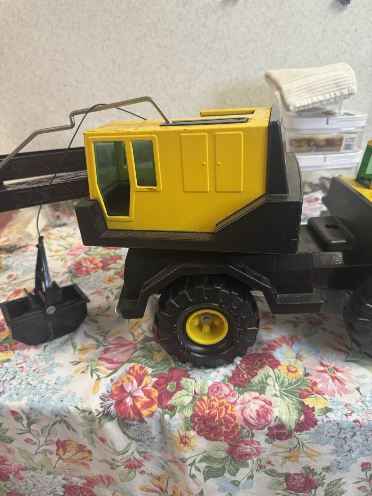 ORIGINAL TONKA MIGHTY DIESEL CRANE XMB 975 Crane Works With Crank And Line