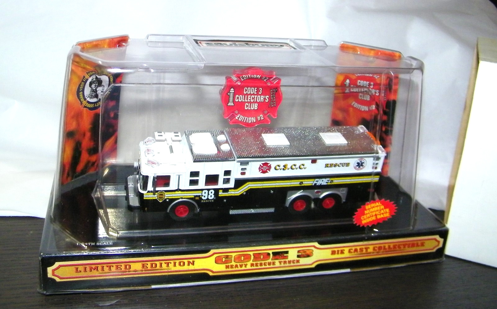 CODE 3 COLLECTIBLES 1:64 SAULSBURY HEAVY RESCUE #98 – CHIEF’S EDITION #2 12251