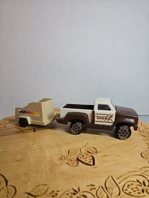 1979 Brown Tonka Running Stables Truck and Trailer Model 812888A and 806703