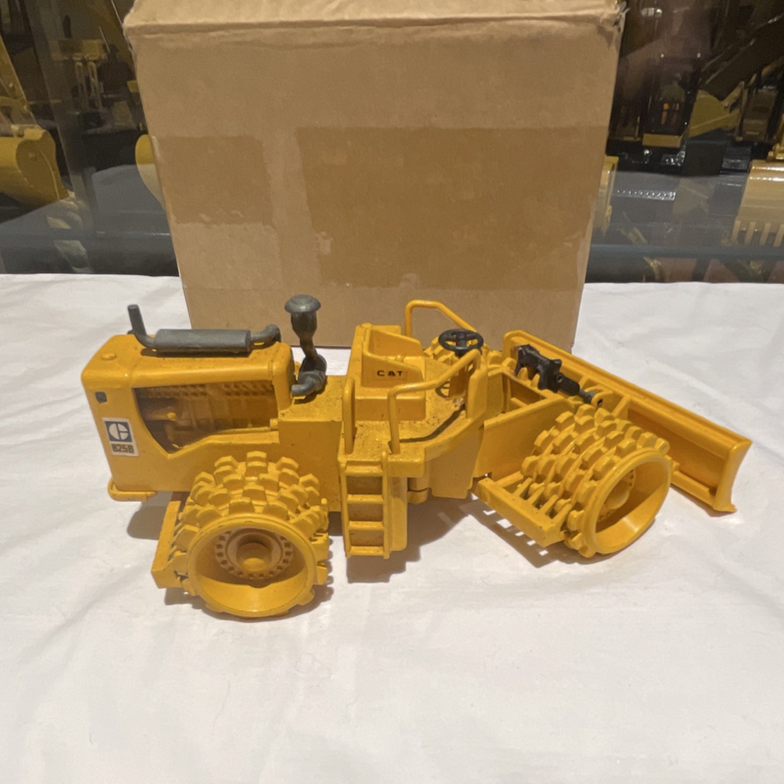 CAT 825B Compactor Diecast Model Yellow Metal Construction Vehicle