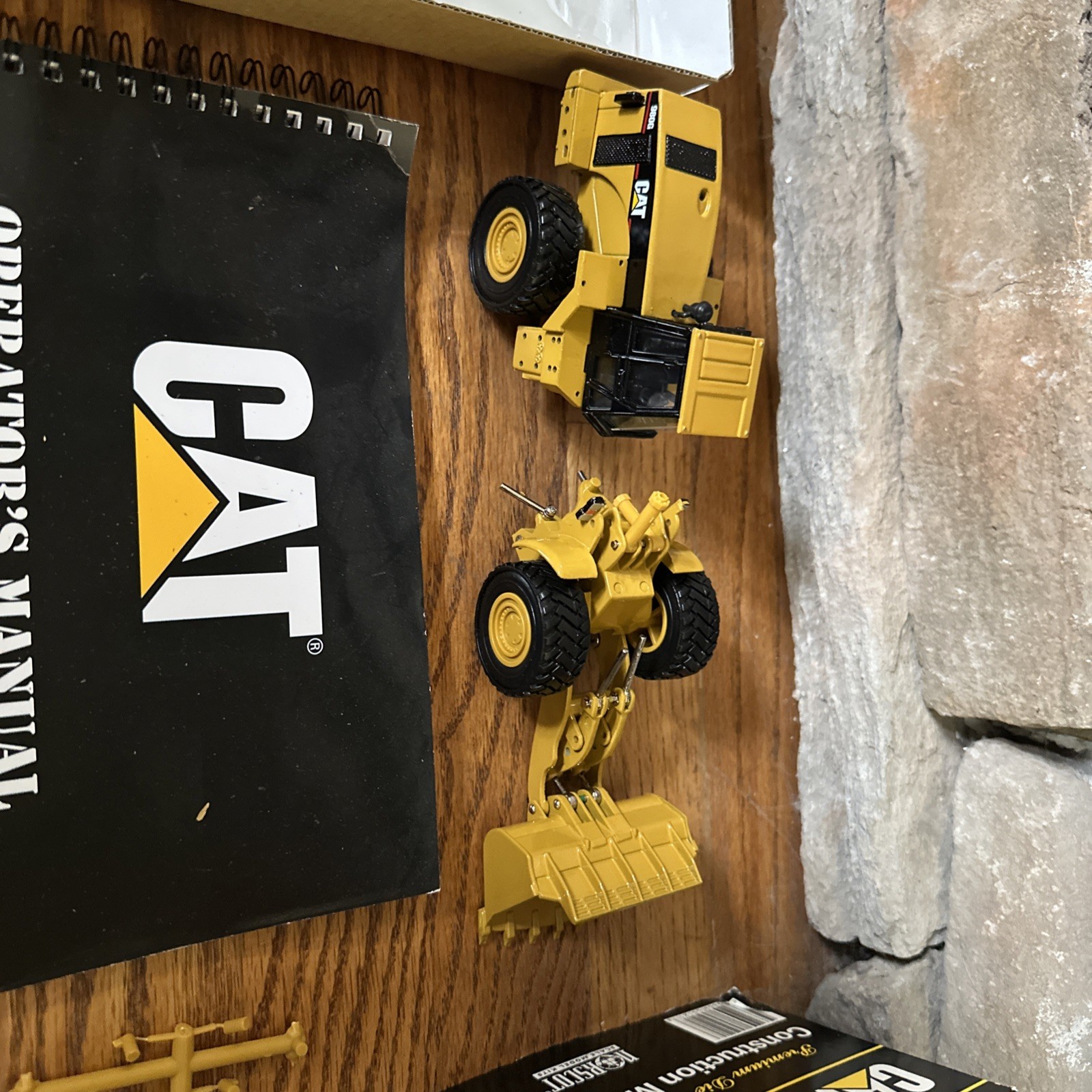Norscot CATERPILLAR 1/50 Cat 980G Wheel Loader Die Cast Construction Model Kit