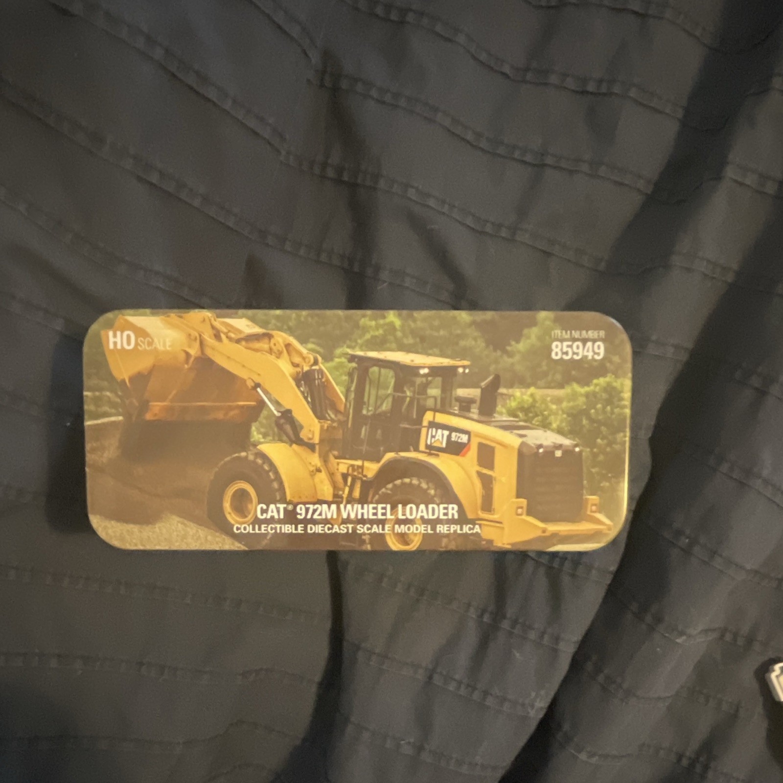 CAT 980 WHEEL LOADER 1:50 by Diecast Masters #85684 Highline Series W/ Metal Tin
