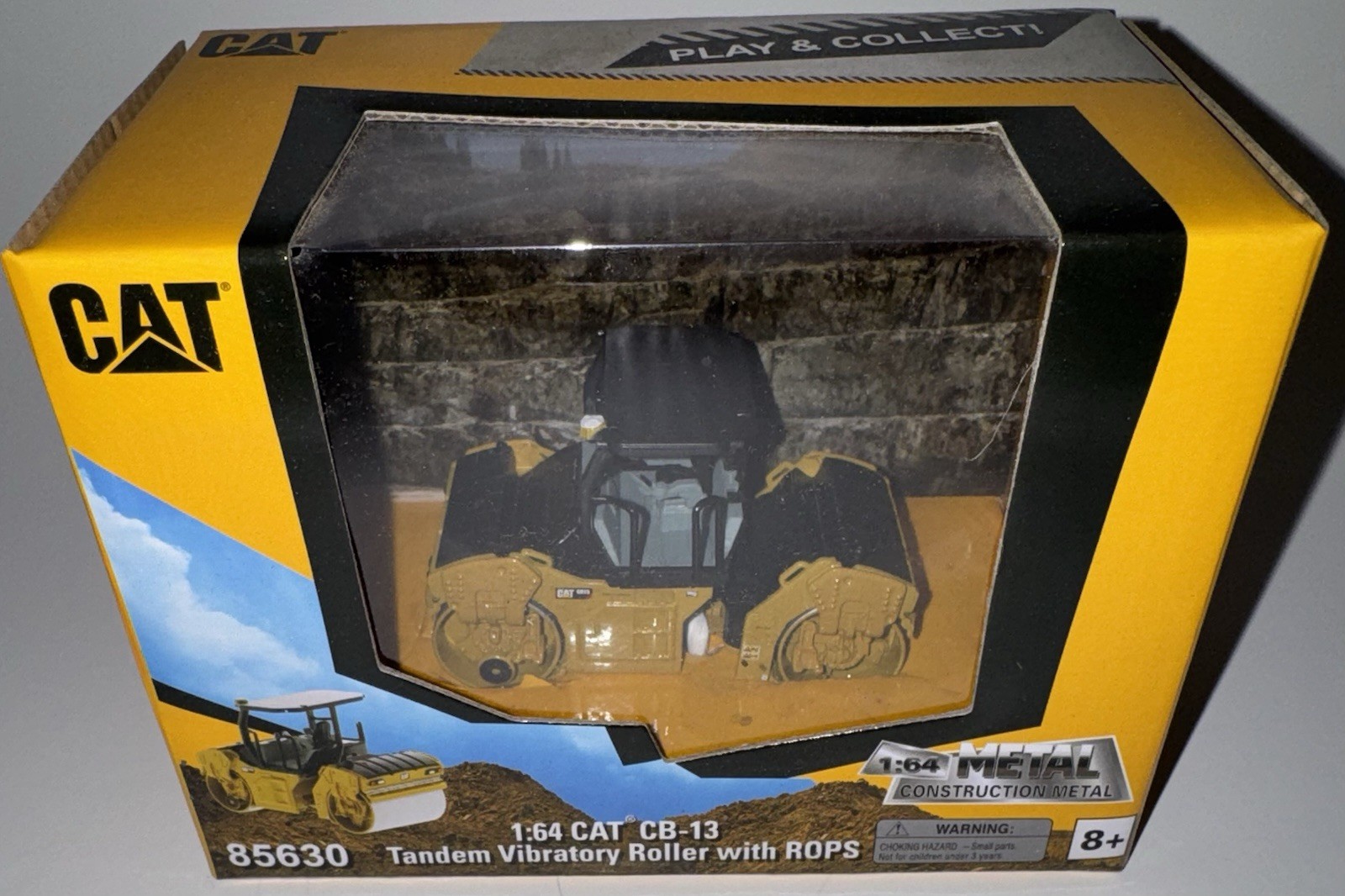 Diecast Masters Caterpillar CB-13 Cat Tandem Vibratory Roller ROPS 1:64 85630 DM