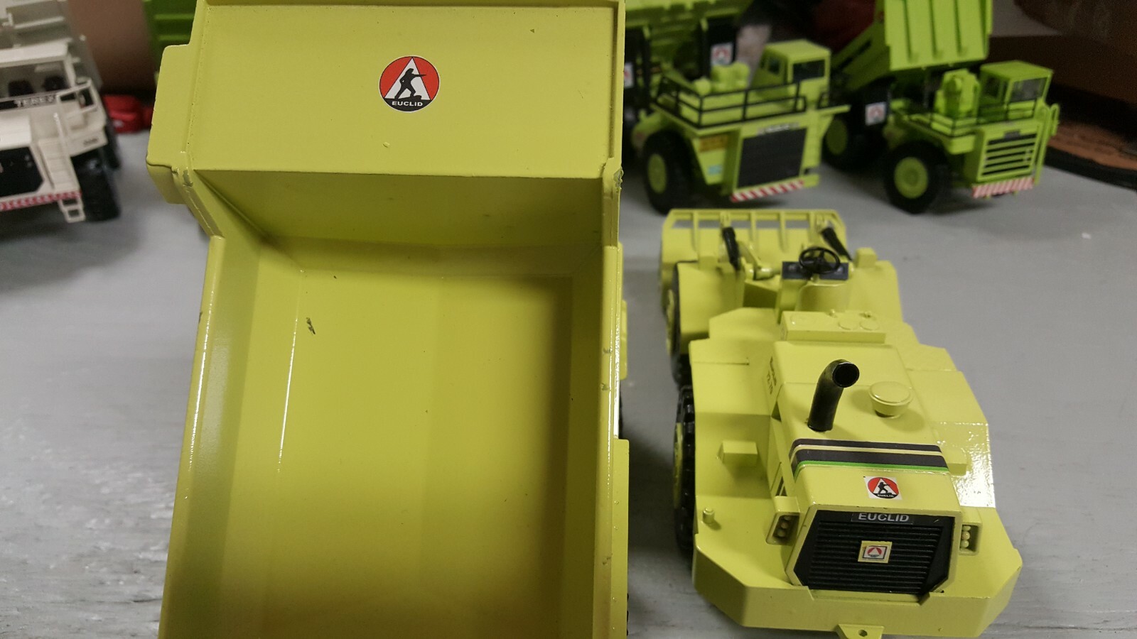 1/40 EUCLID 3307 Hauler+72-70 Gescha Loader (Open Cabin) (2) FREE SHIPPING !!!