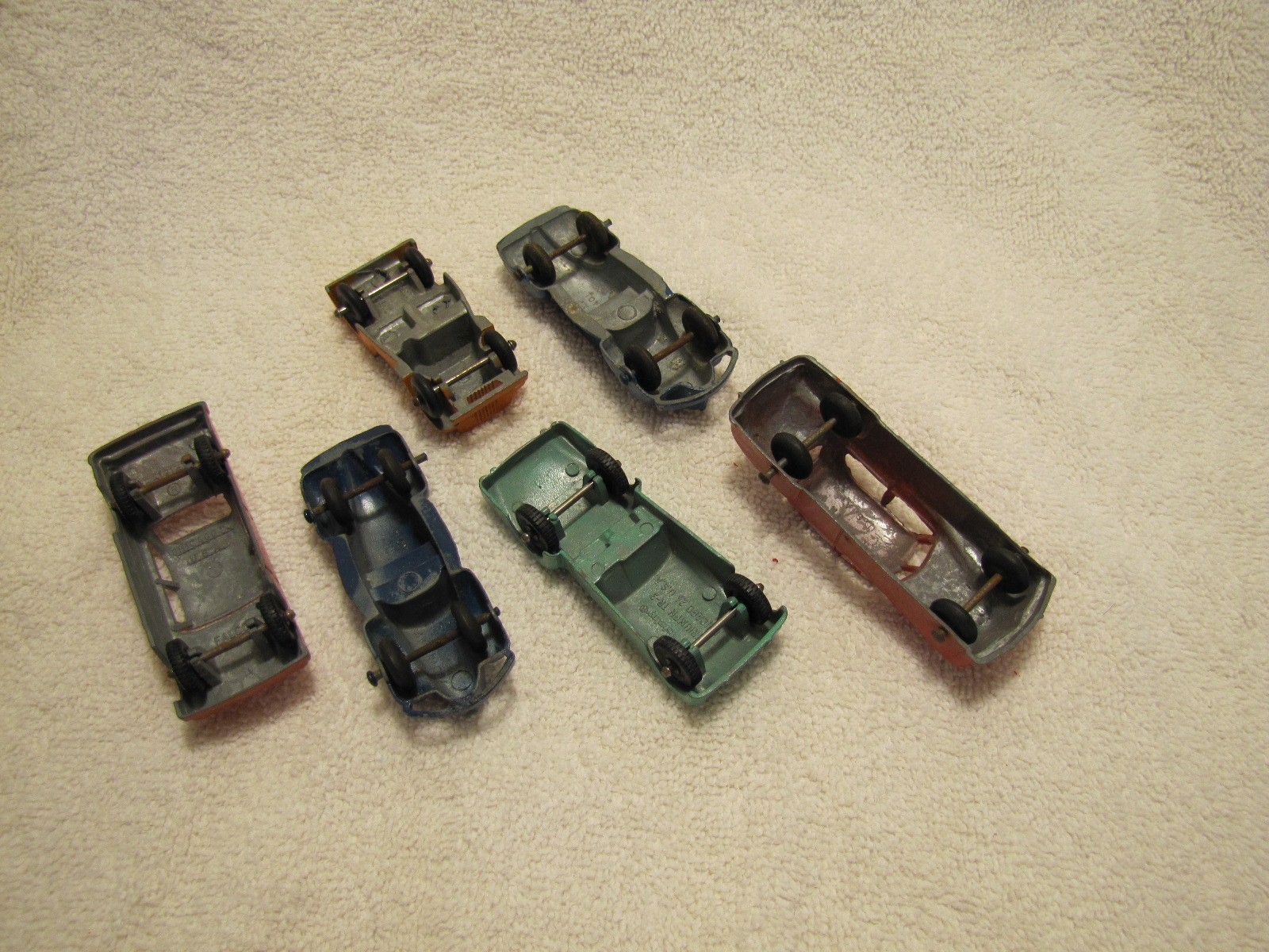 VINTAGE TOOTSIE TOY 1/24 JEEP CAR ANTIQUE JALOPY TOY DIECAST LOT