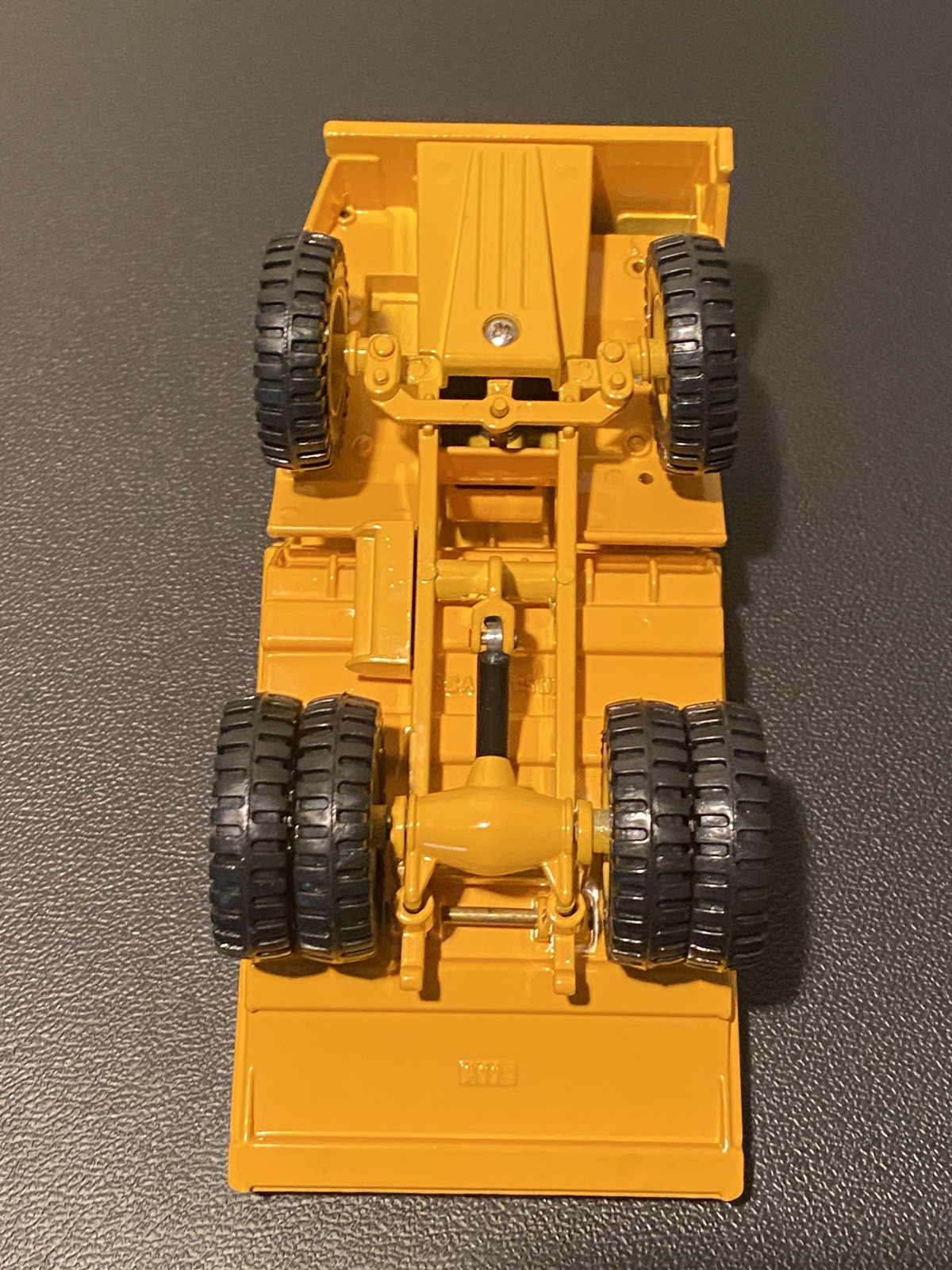 JOAL 1:50 die-cast #228 Euclid R32 Rigid Mine Dump Truck NEW condition!