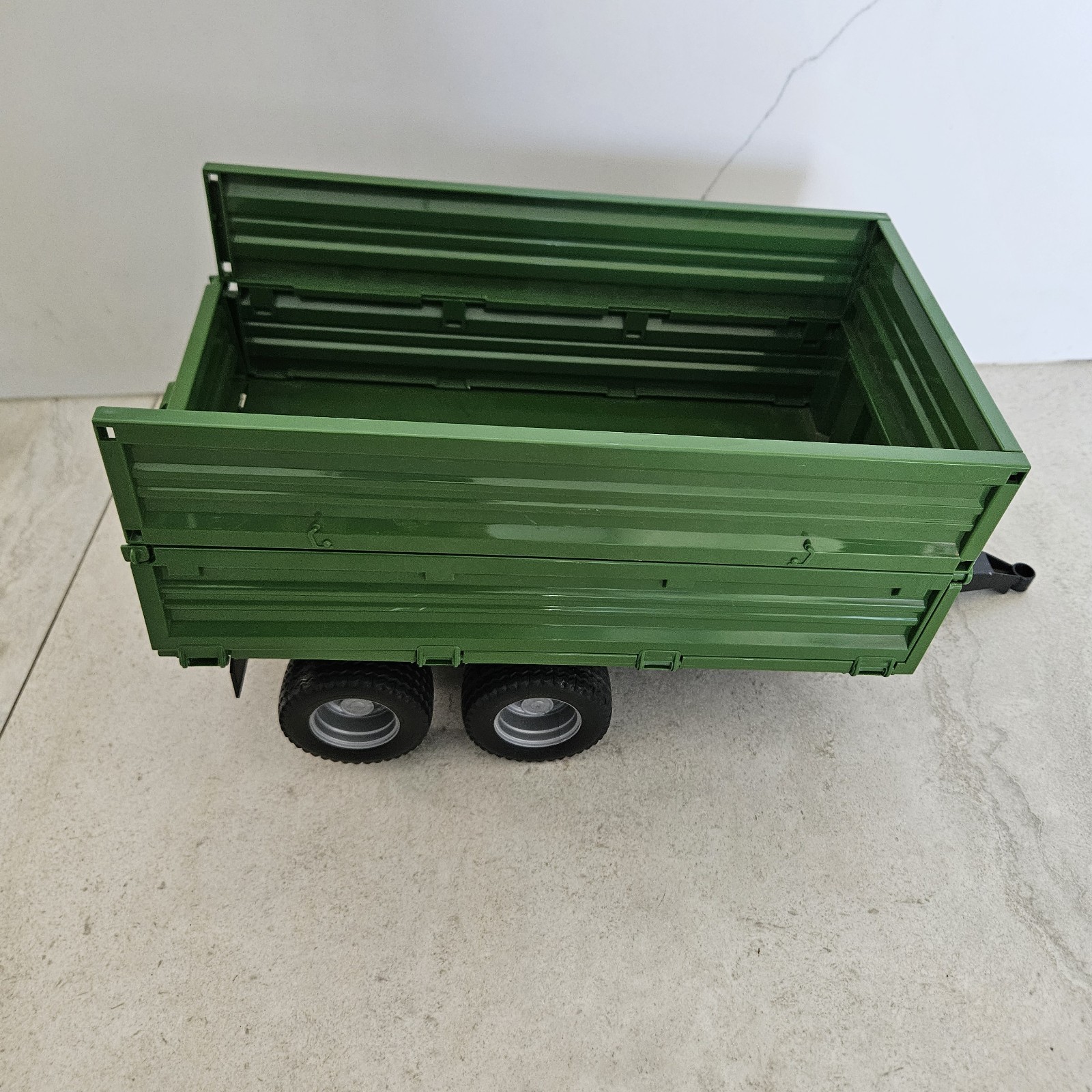 Bruder Farm Tandem Axle Tipping Trailer Removable Top Green 1998 Germany
