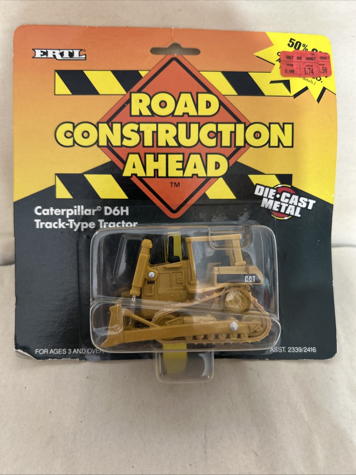 Ertl Road Construction Ahead Caterpillar D6H Dozer Diecast Metal Yellow RARE bx1