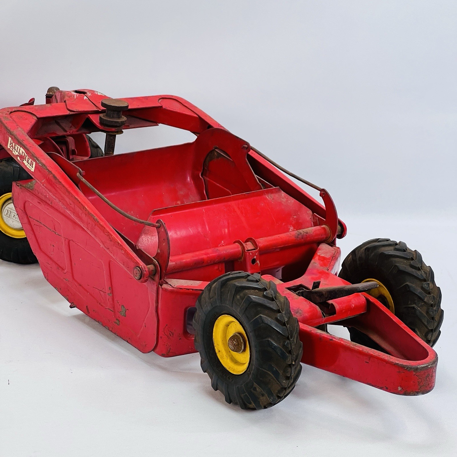 Vintage 1950&rsquo;s Doepke Heiliner 29&Prime; Red Pressed Steel Earth Mover Grader Truck