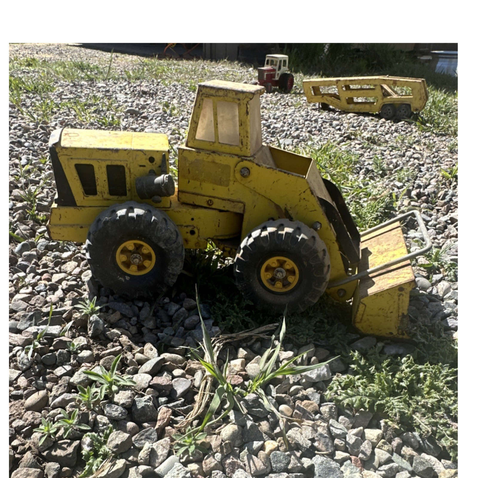 Tonka Pressed Steel Loader Yellow Vintage Construction Toy 17 Years & Up Vehicle