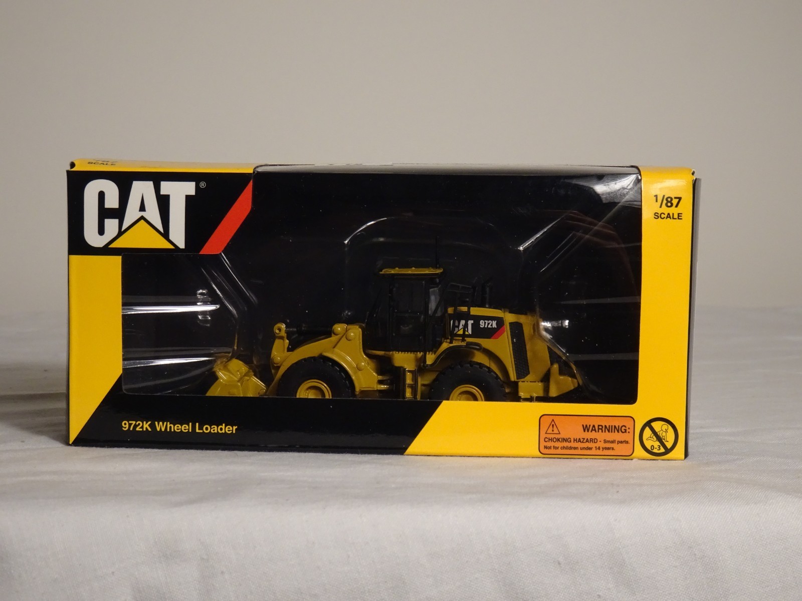 Tonkin CAT 972K Wheeled Loader TR10006 – (1:87 – H/O Scale) (Nib)