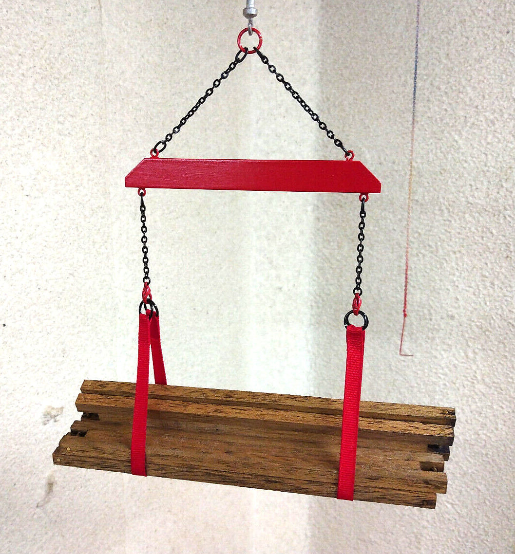 All Metal 3.5&Prime; Spreader Beam Authentic Manitowoc Red w/Straps. 1/50th 1/48th.