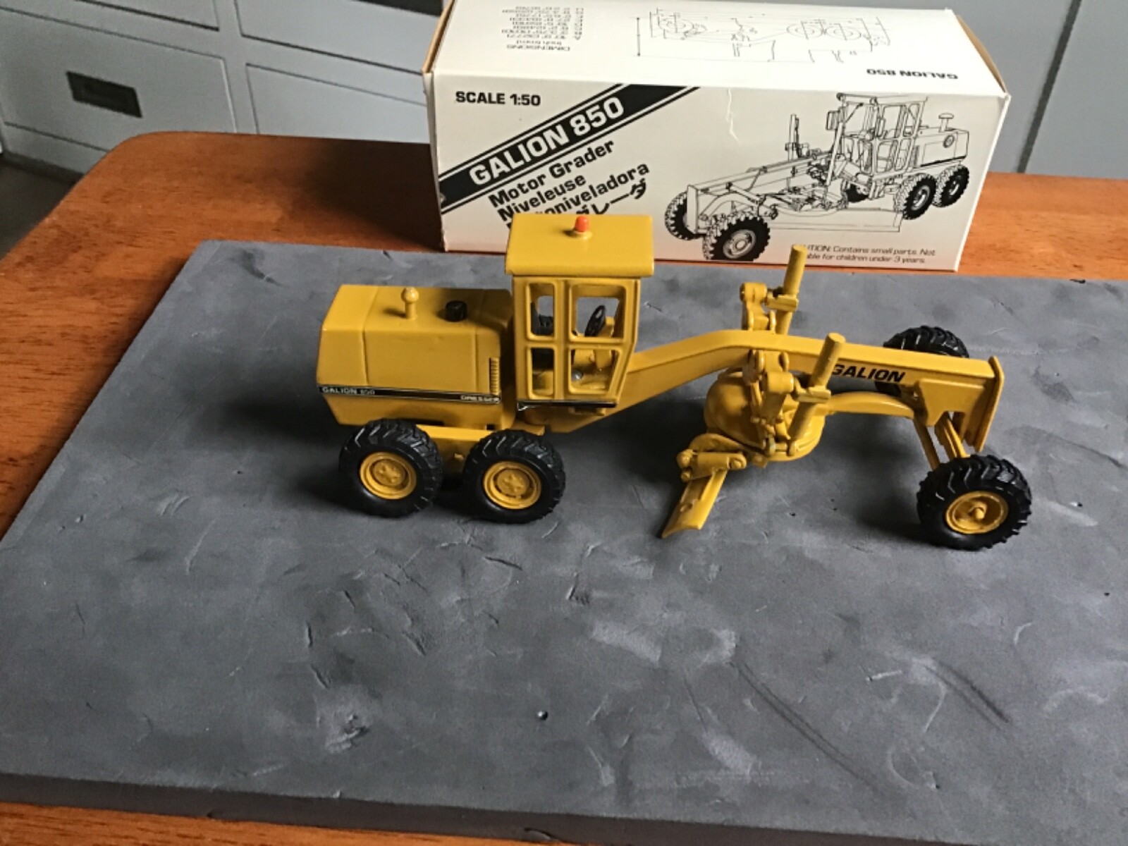 Galion 850 Grader 1:50 Scale
