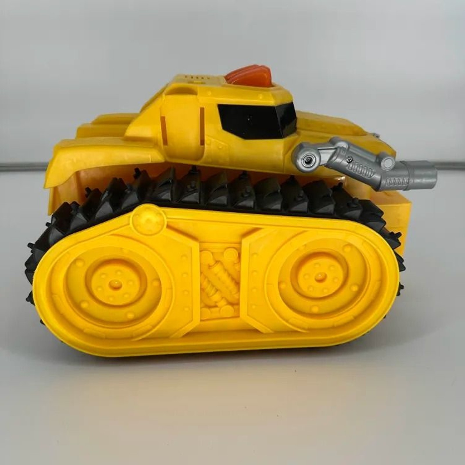 HUGE!! JAKKS Pacific Xtreme Dozer Motorized Tank Bulldozer Toy 2019 Yellow Black