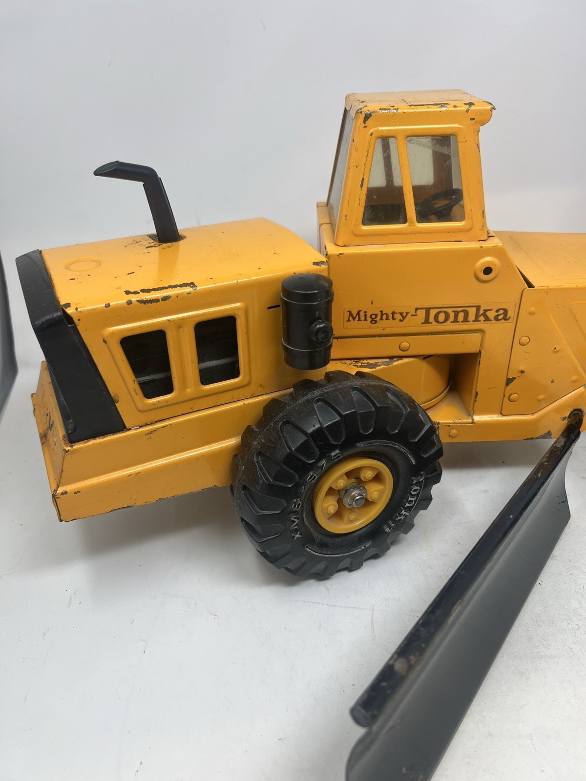 Vintage 1970s Pressed Steel Mighty Tonka Road Grader #3945 XMB 975 Works Well