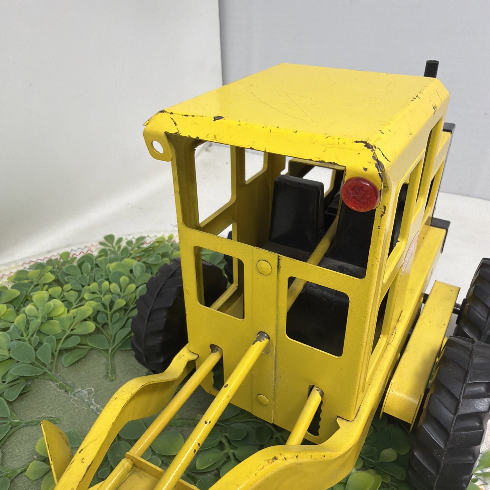 Vintage 1960s Tonka Yellow Road Grader Rolled Pressed Steel 17&Prime;