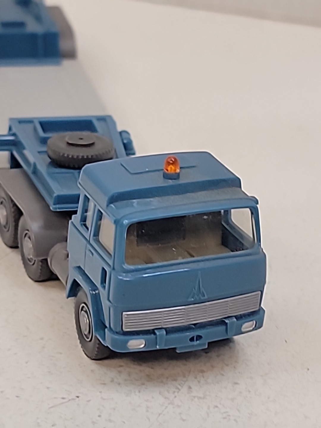 Wiking Magirus Heavy Equipment Hauler