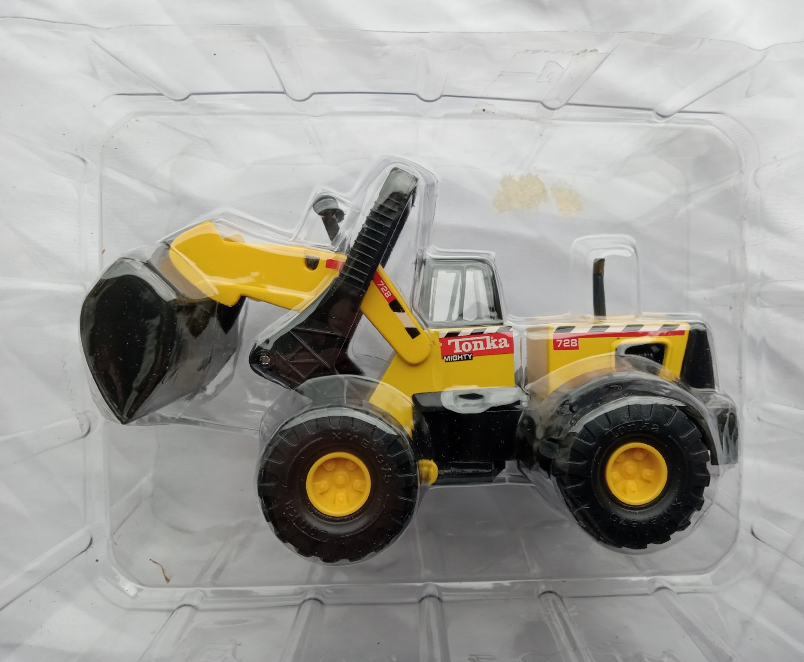 Miasto International Tonka/Hasbro 2001 Bulldozer Item # 762898 New 14