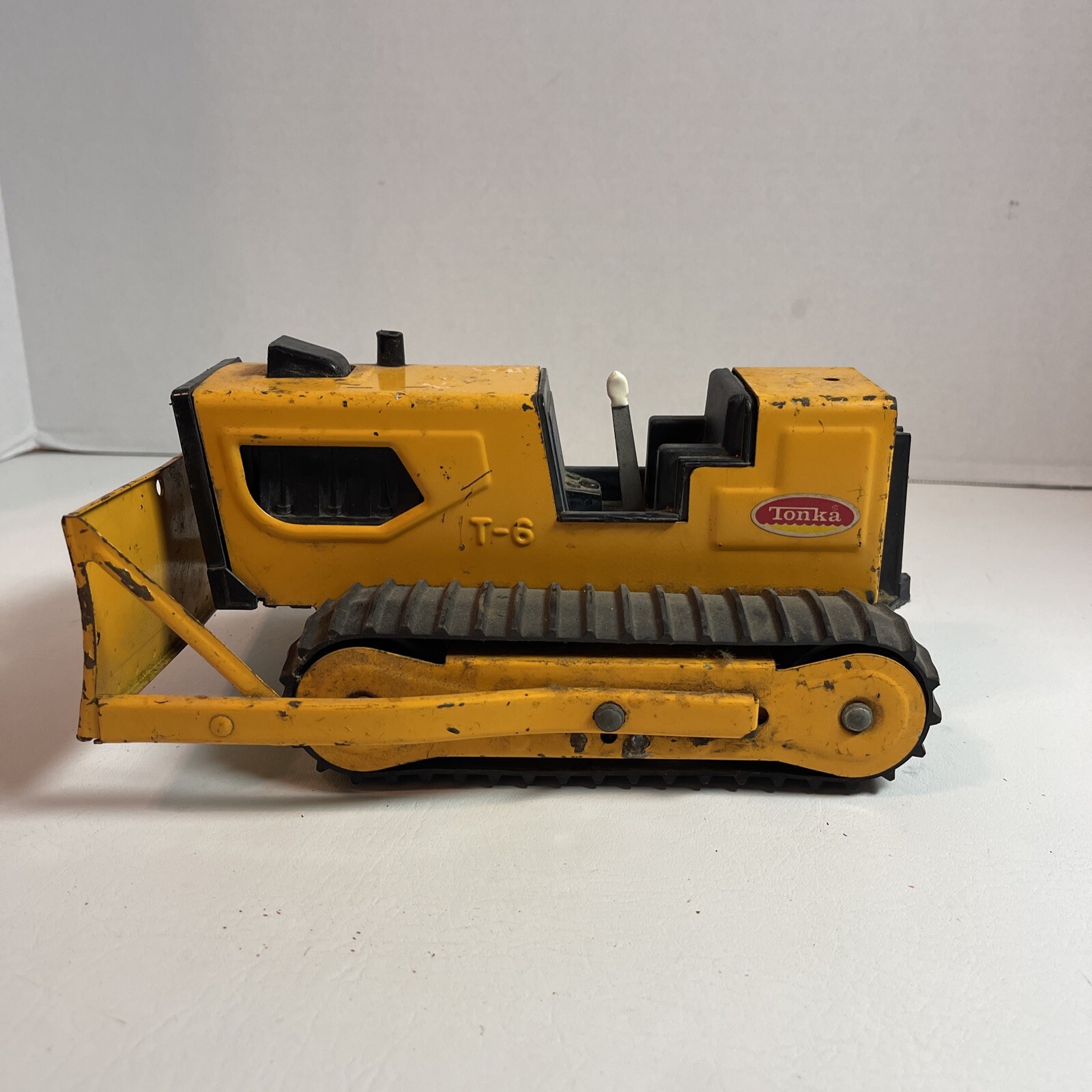VINTAGE 1970s Pressed Steel TONKA T-6 Construction Bulldozer Orange Toy