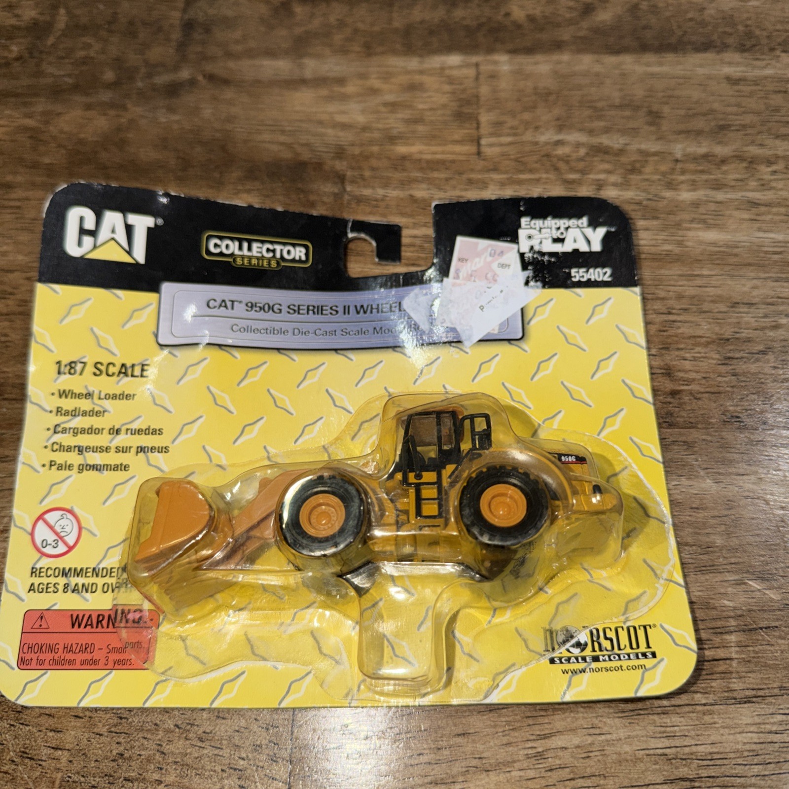 CAT 950G Series II Wheel Loader by NORSCOT HO Scale NIB Read