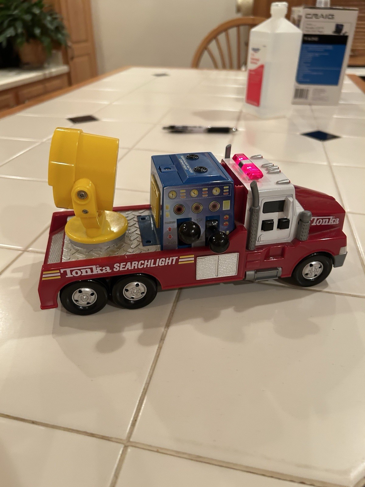 Tonka Mighty Motorized Searchlight Truck Light Sound Motion 2000 Hasbro Read