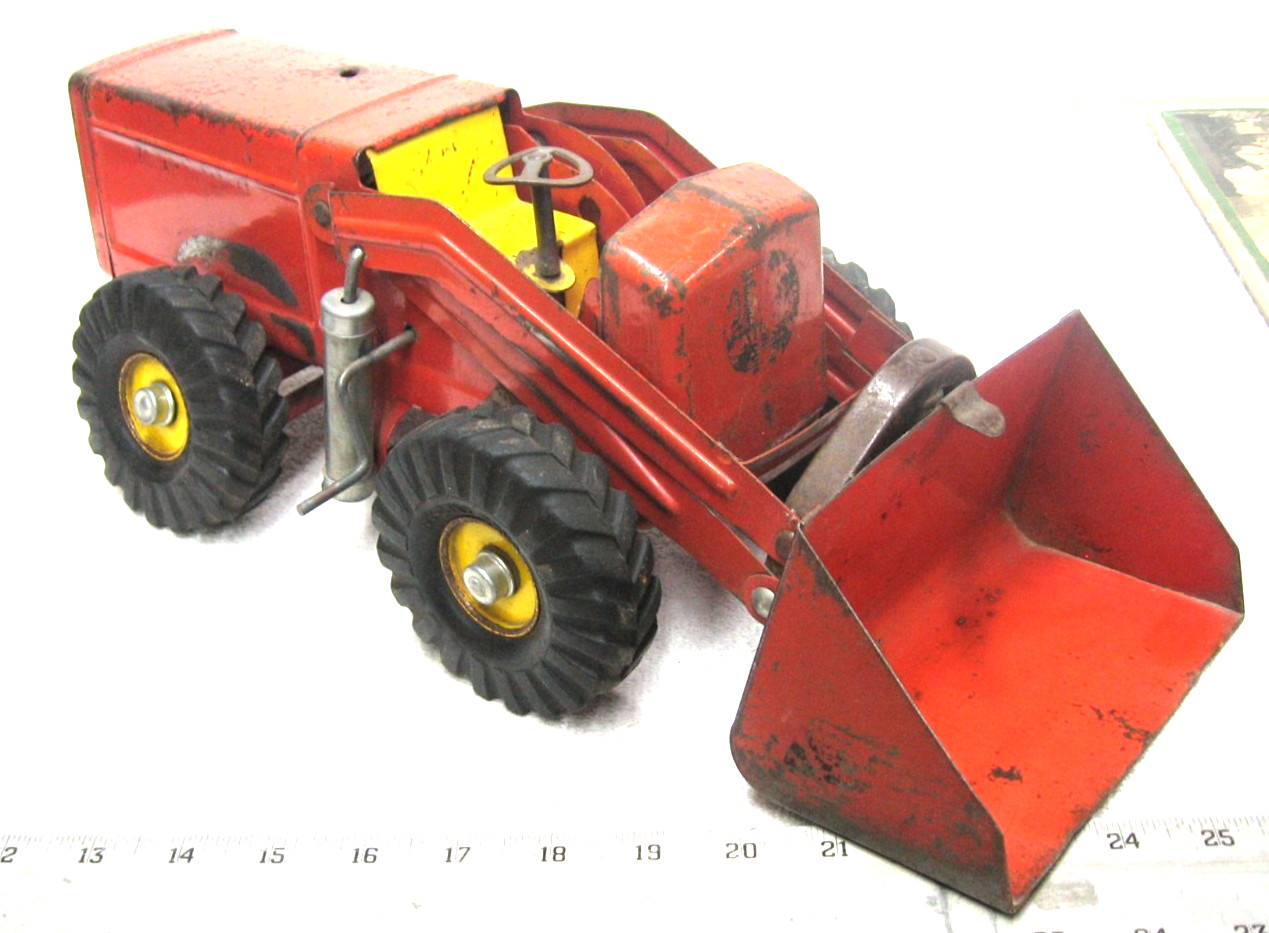 VINTAGE 1950s NYLINT PAYLOADER LOADER TRACTOR PRESSED STEEL CONSTRUCTION TOY