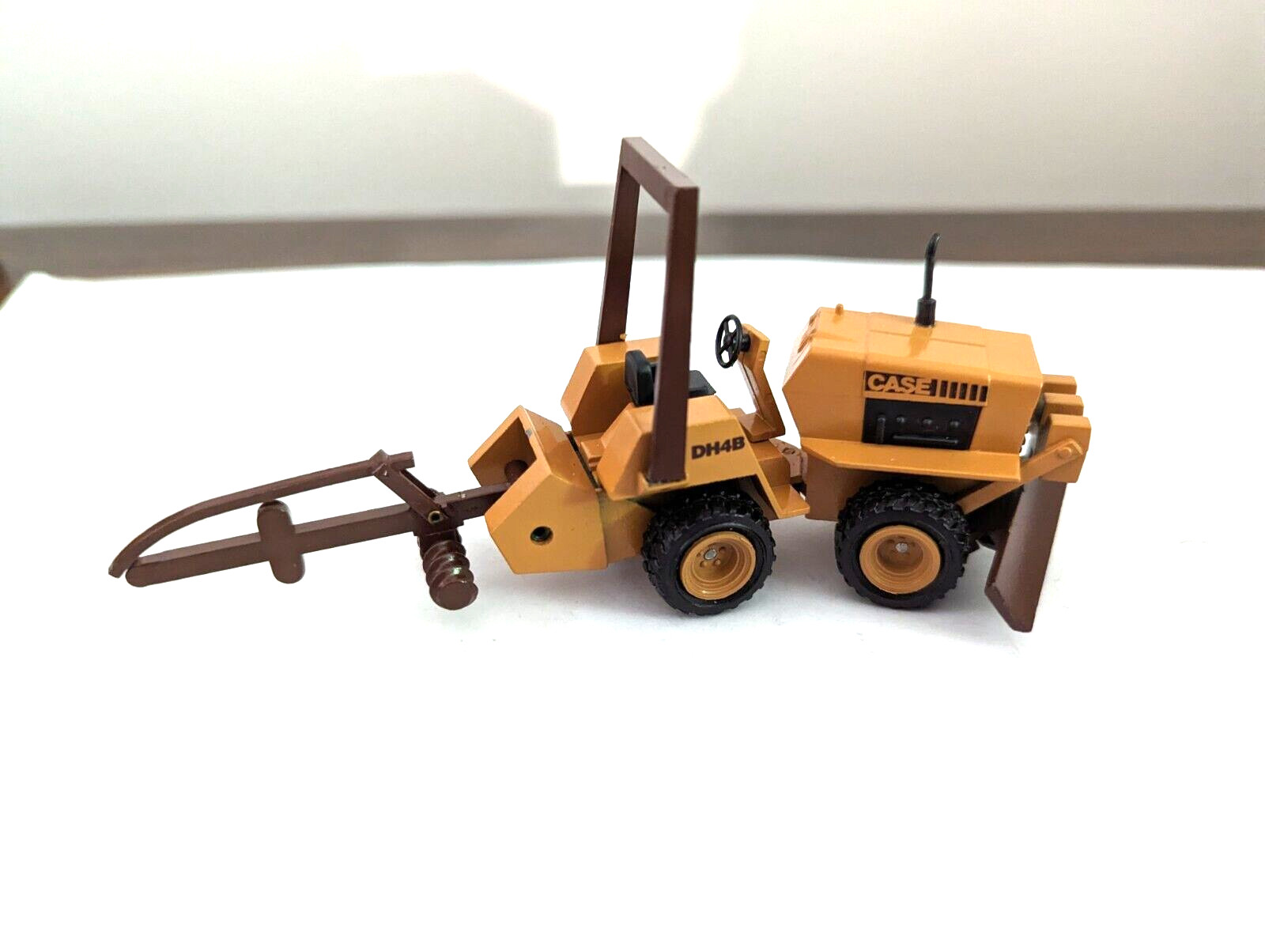 Case DH4B Trencher