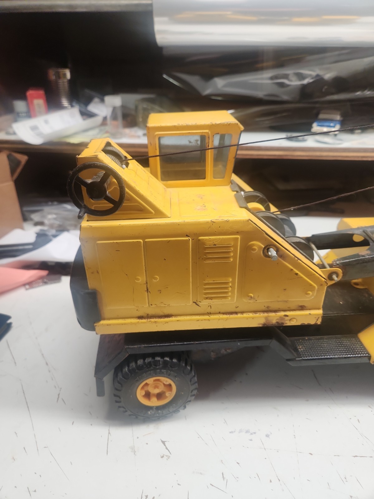 Vintage NYLINT MICHIGAN CRANE PRESSED STEEL 60&rsquo;S