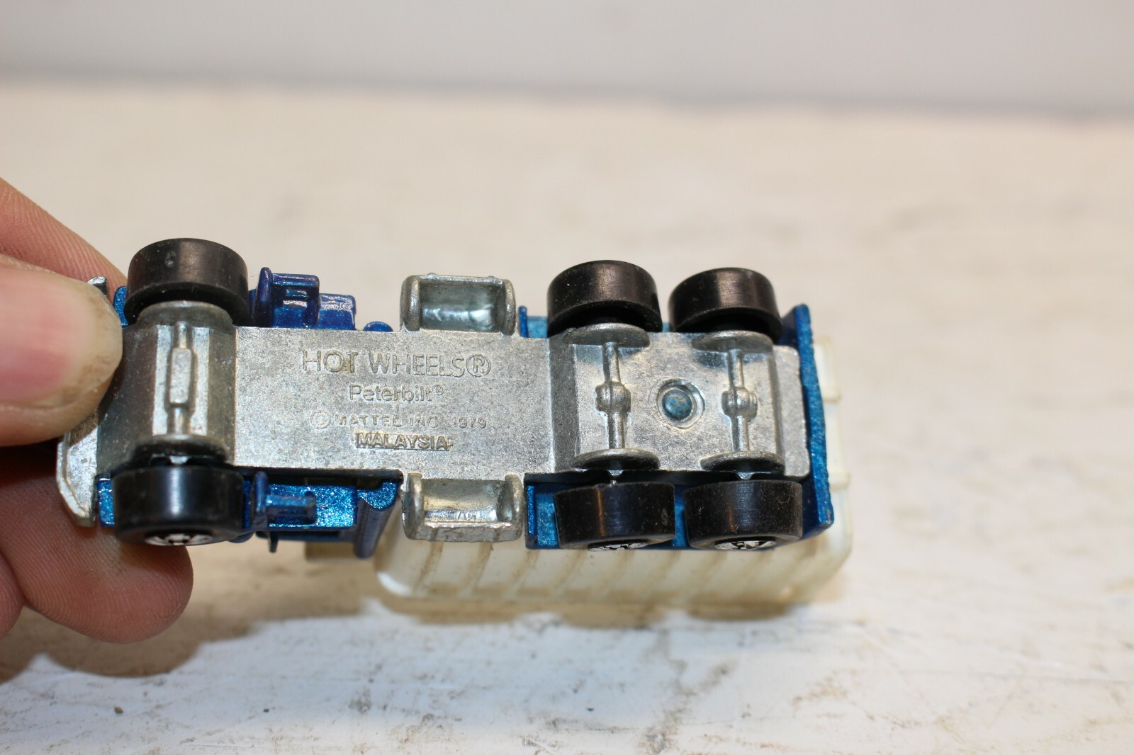 1979 Hot Wheels Peterbilt Semi Truck Dump Truck Blue. Vintage used (10)