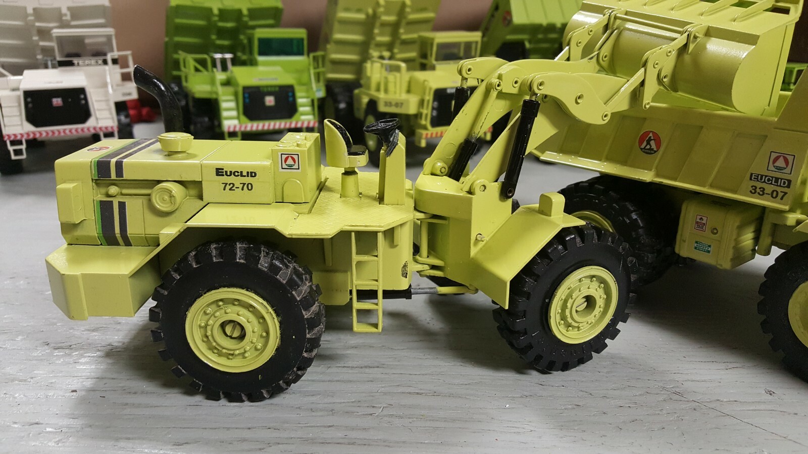 1/40 EUCLID 3307 Hauler+72-70 Gescha Loader (Open Cabin) (2) FREE SHIPPING !!!