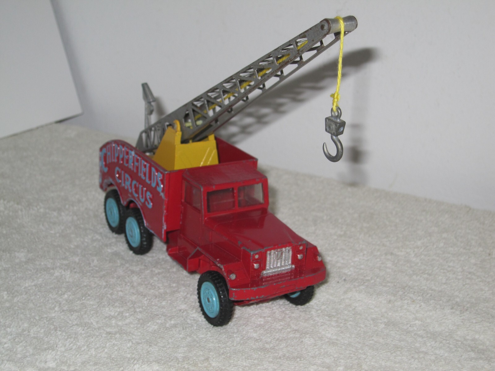 Corgi Toys #1121 Chipperfields Circus 6×6 International Crane Truck