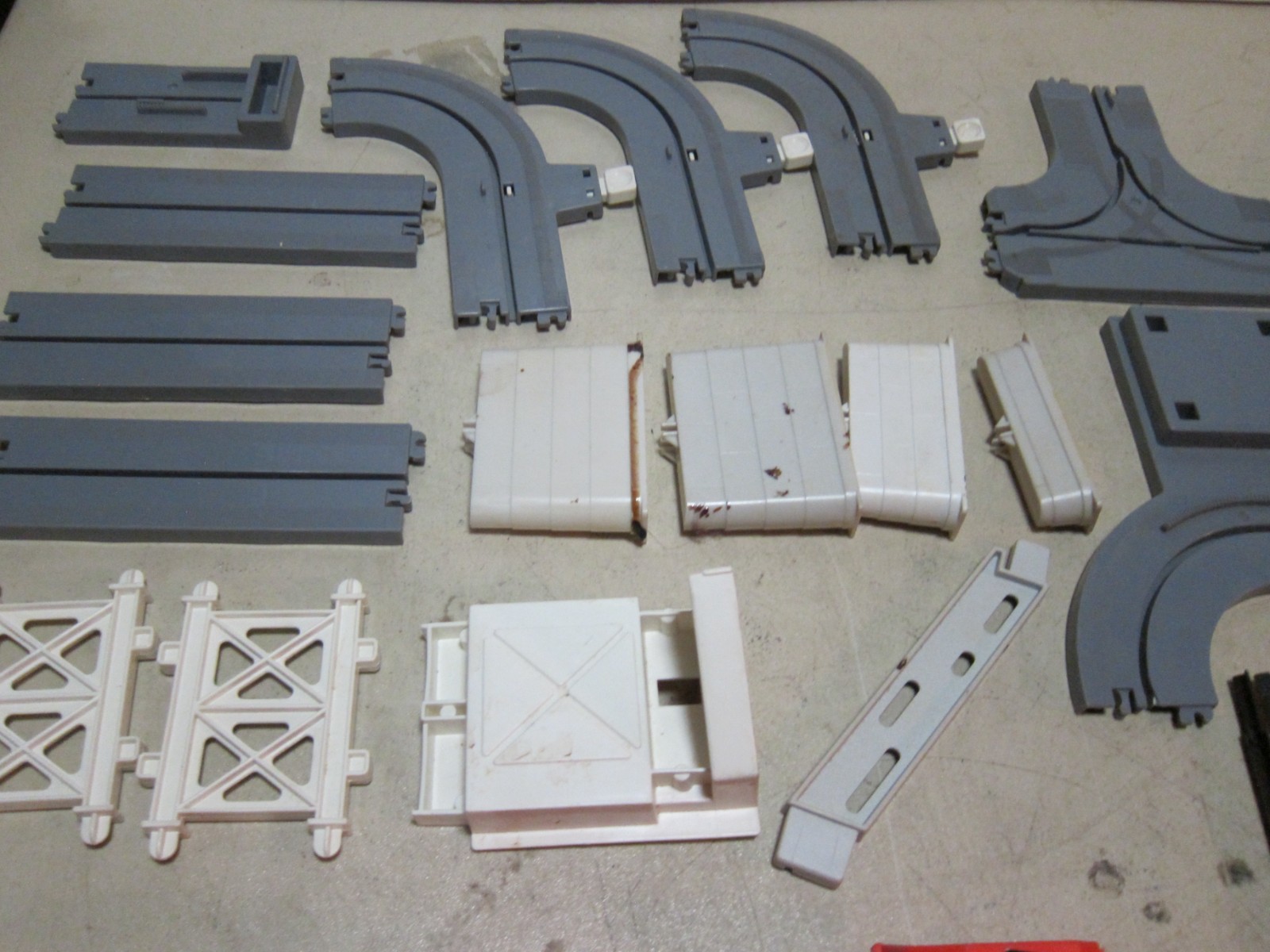 VTG 1977 Tomy Big Loader Construction set INCOMPLETE #5001, Parts as shown
