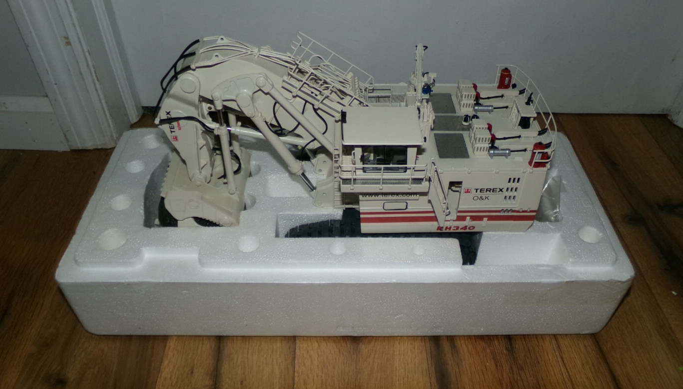 **DAMAGED** Terex O&K RH340 Mining Front Shovel Brami 1:50 Diecast Model #25008