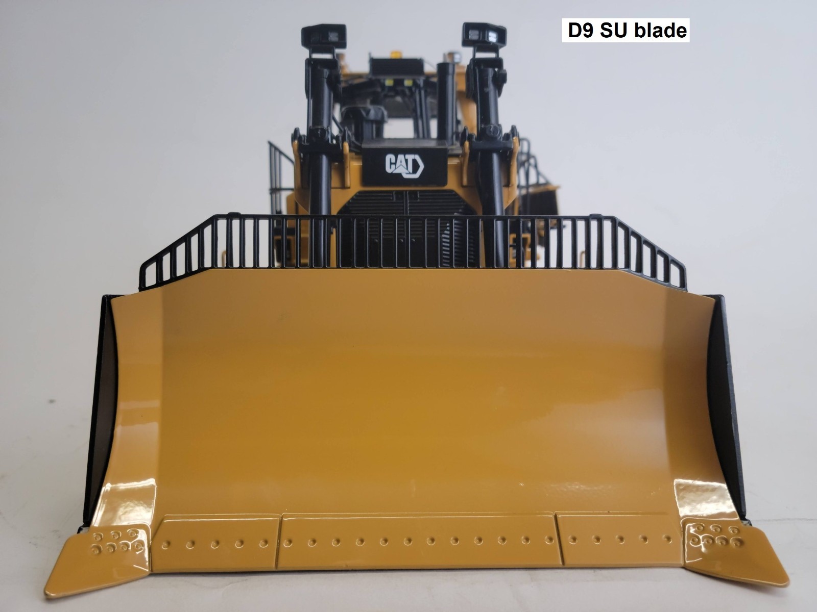 CCM CAT D9 Dozer SU Blade – Single Shank Ripper – Diecast 1/24 – NIB 2022