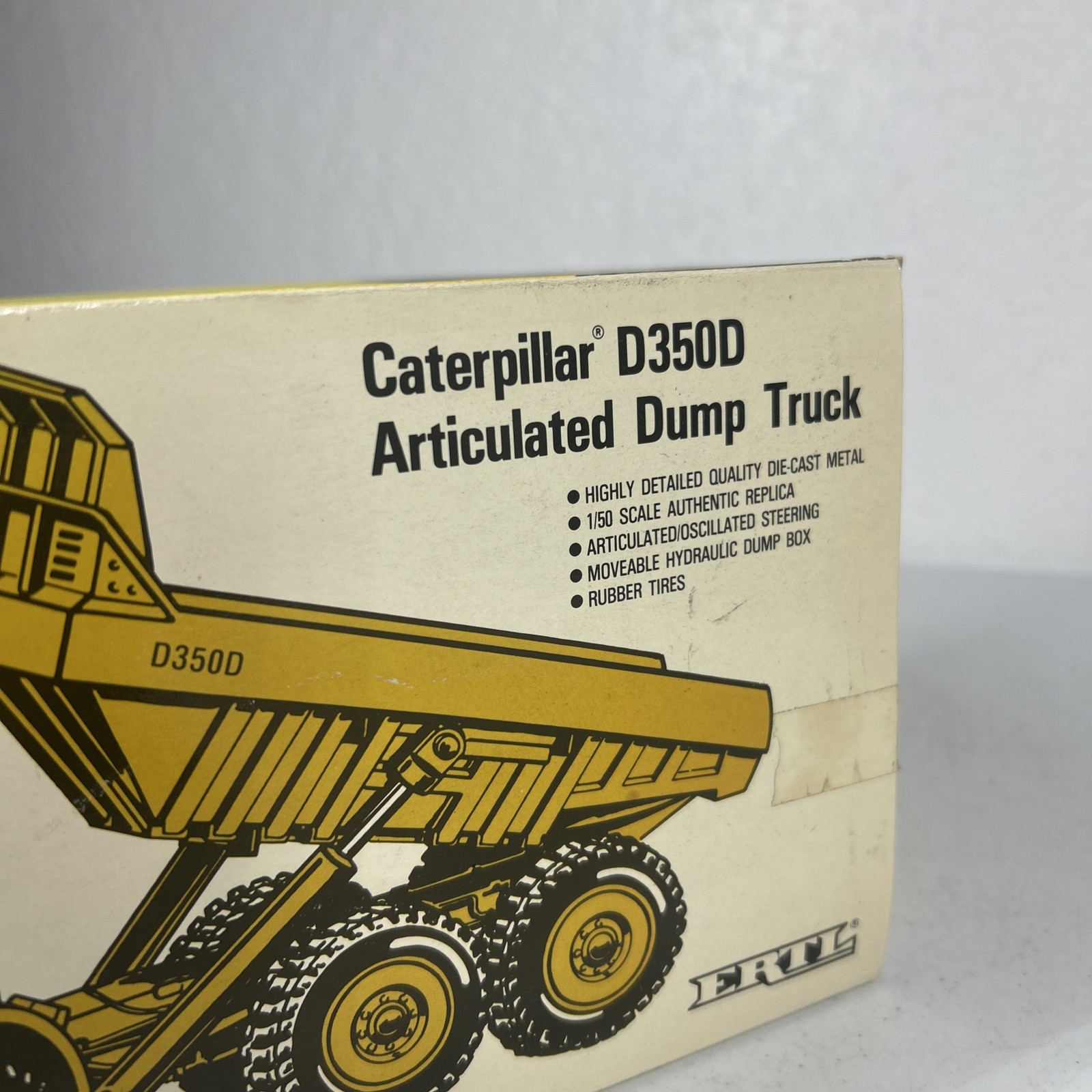 CAT CATERPILLAR ARTICULATED DUMP TRUCK D350D 1:50 Scale