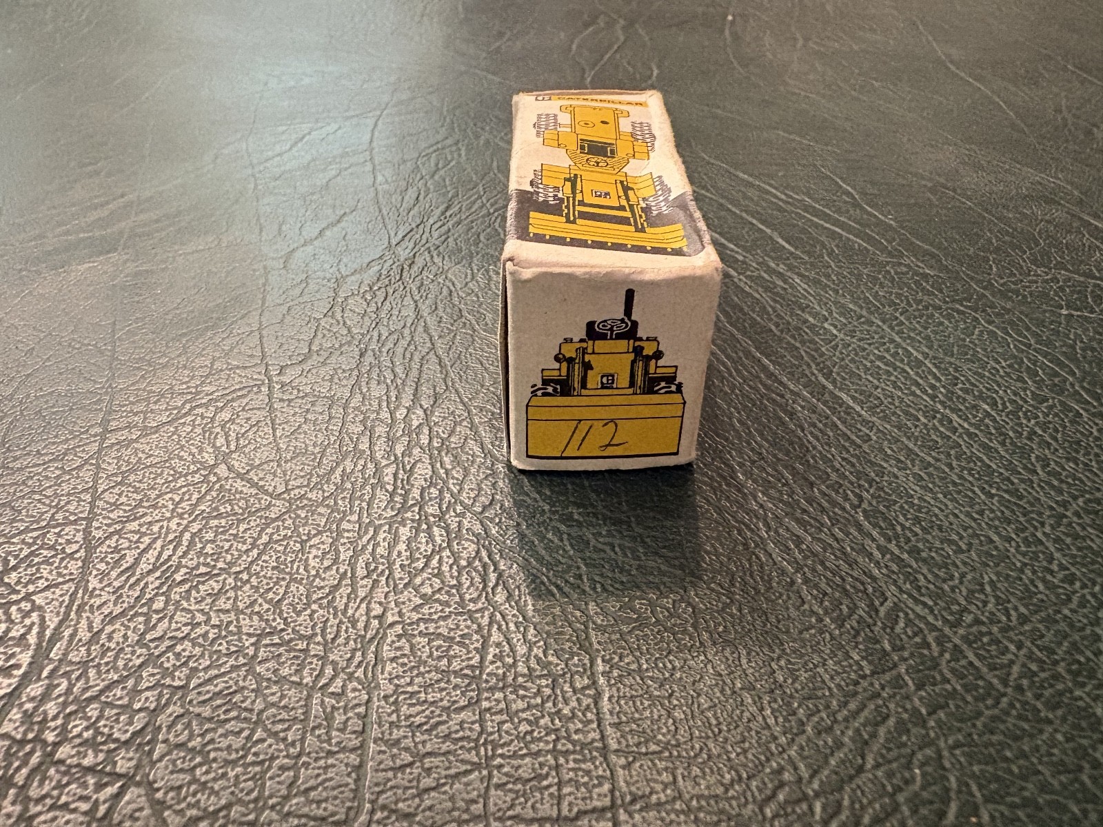 NZG 112 Caterpillar 920 Radloader Wheel Loader HO Scale In Box