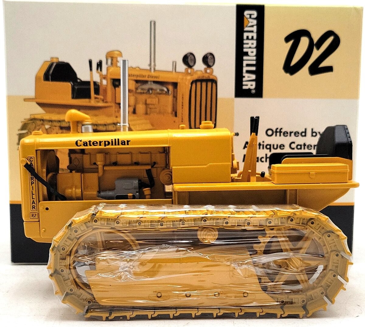 Spec-Cast CUST-1008 1:16 Caterpillar R2 Track-Type Tractor NIB