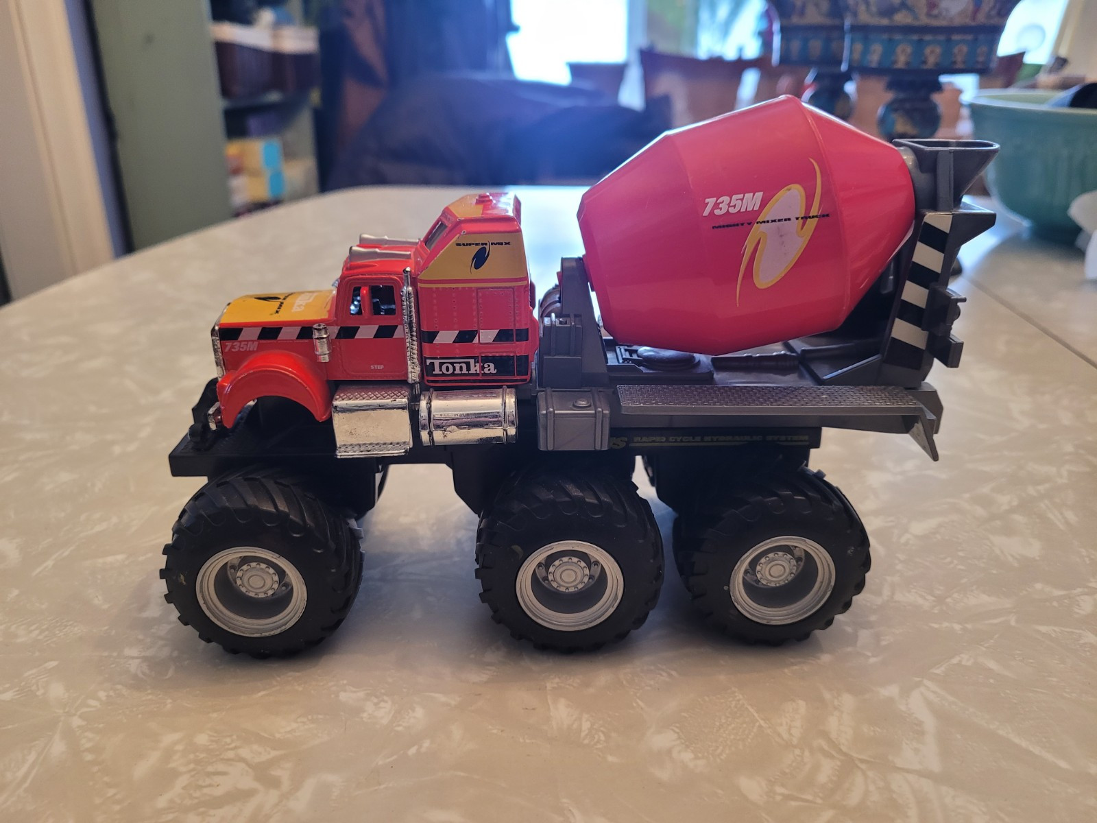 TONKA / MAISTO – QUARRY MONSTERS – CEMENT TRUCK – 1999 – METAL PLASTIC – 9&Prime; X 4&Prime;