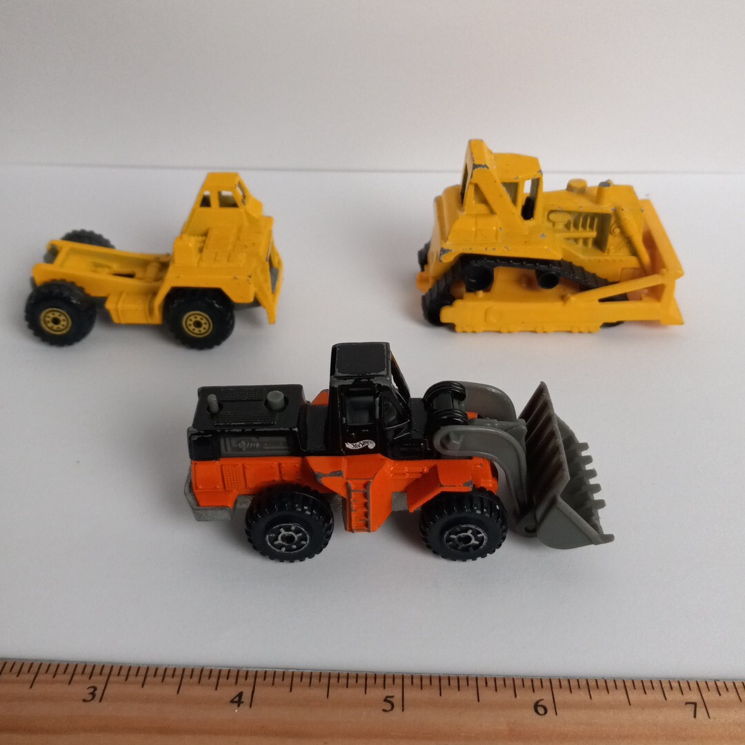 Lot Of 3 Vtg 1979 & 1991 Hot Wheels Yellow Cat Bulldozer Orange Loader Diecast