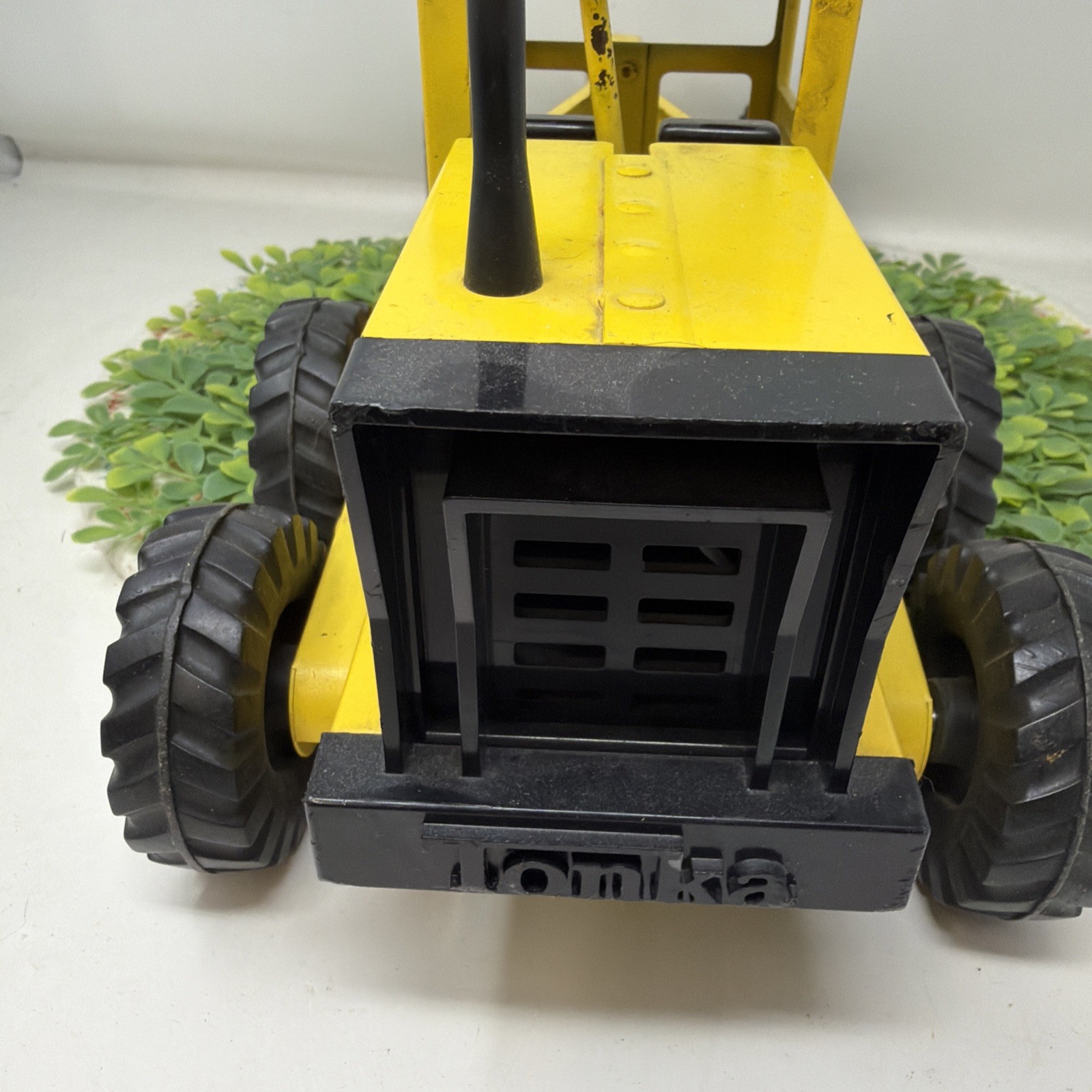Vintage 1960s Tonka Yellow Road Grader Rolled Pressed Steel 17&Prime;