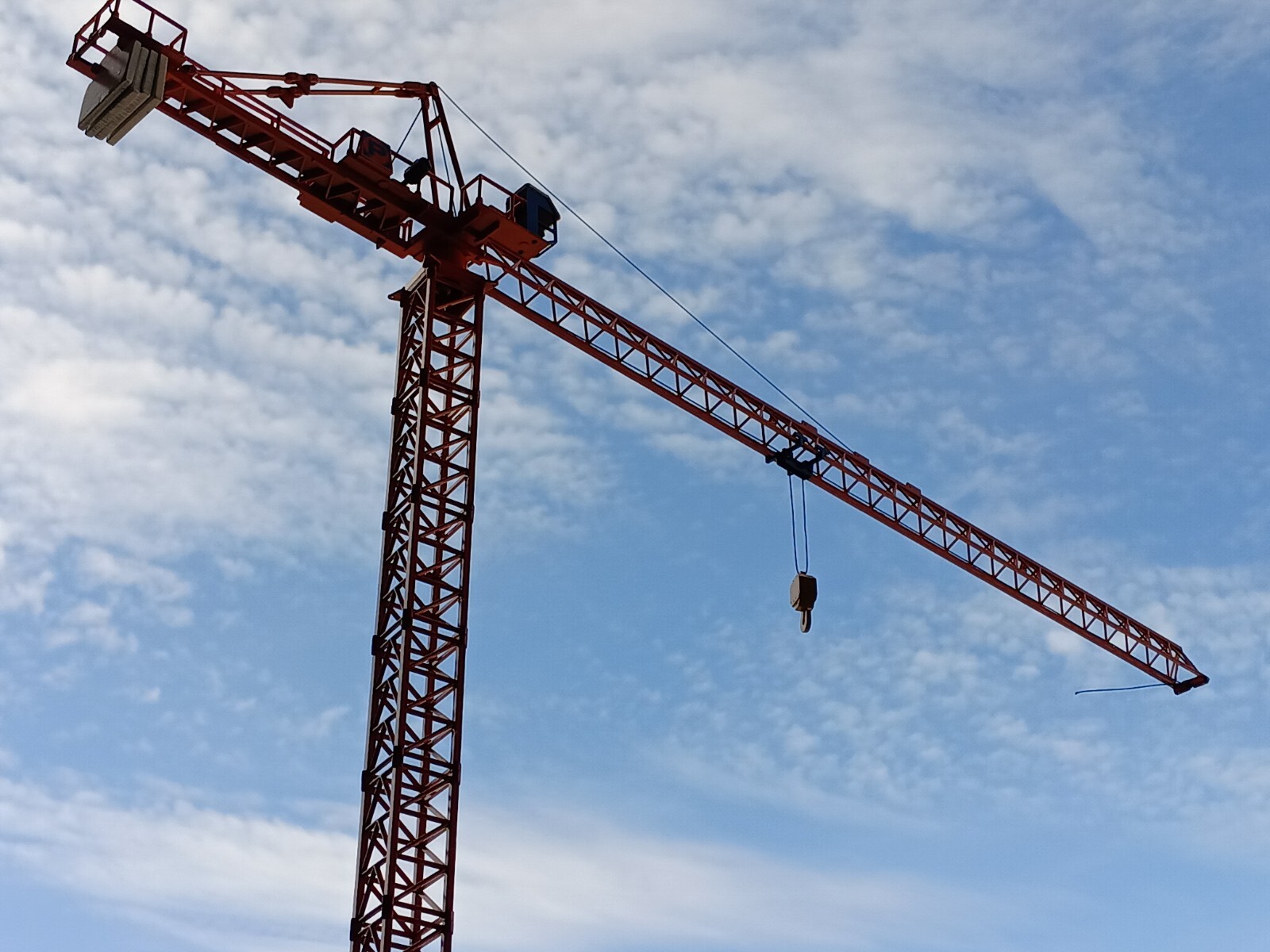 Peiner 1/87 Scale Tower Crane Peiner Die Cast by Conrad Figure