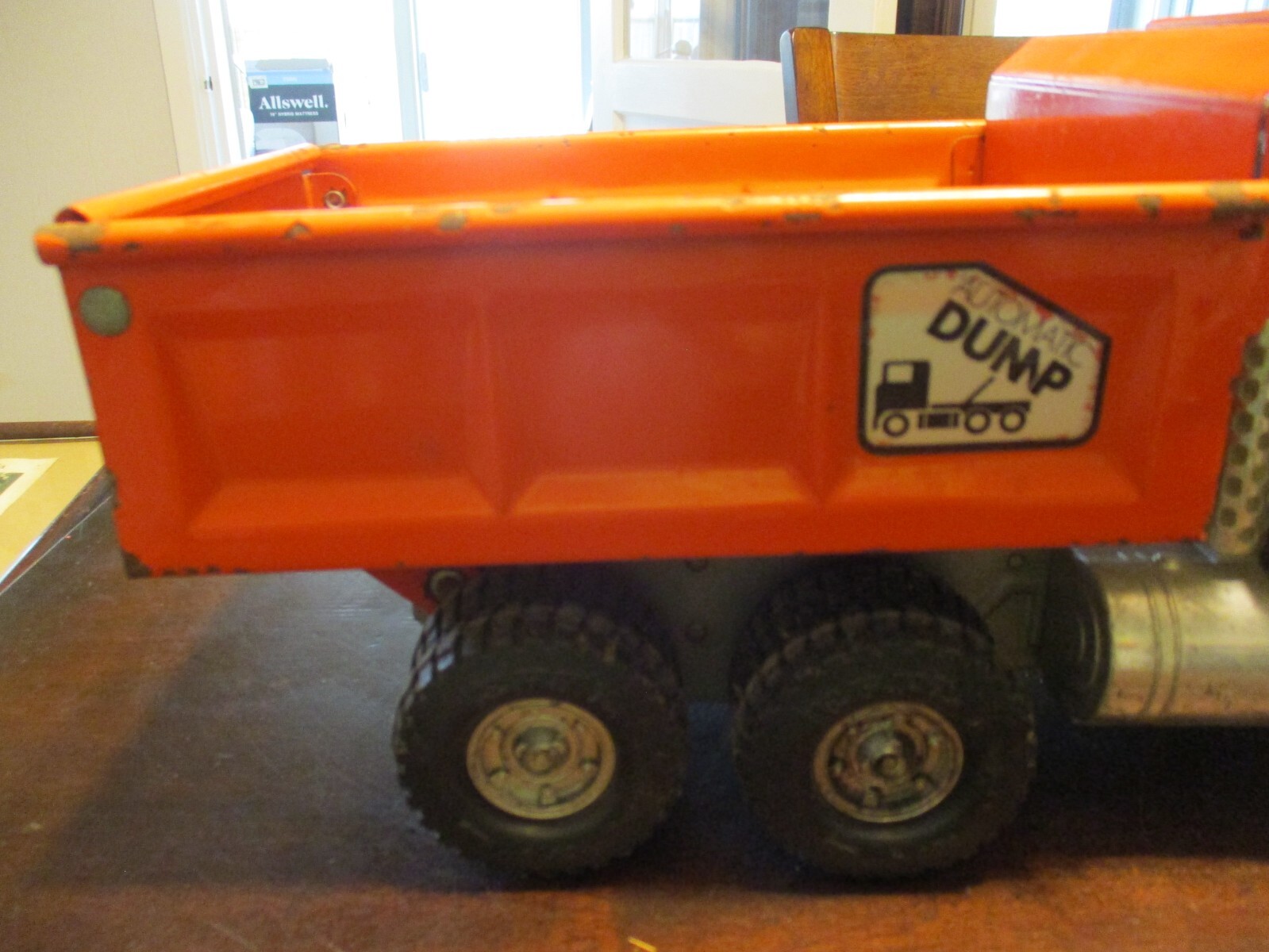 Vintage ERTL Transtar Automatic Dump Truck Hydraulic Lift International Truck